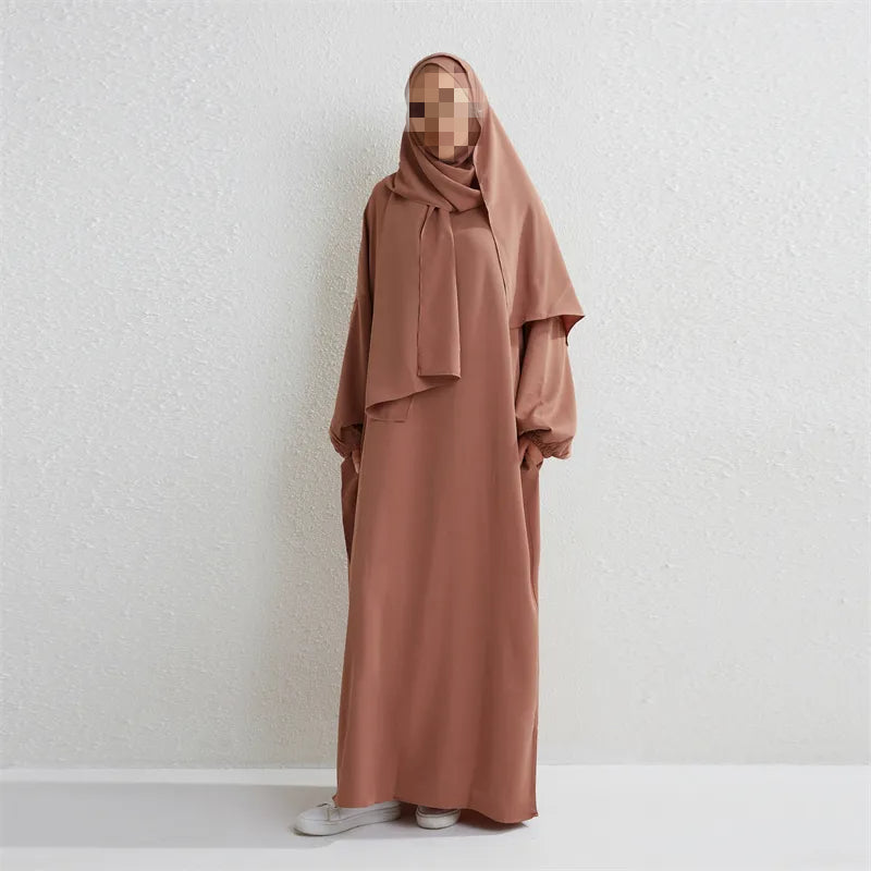 Conjunto Abaya y Hijab - Marrón